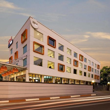 Zone By The Park Coimbatore Esterno foto