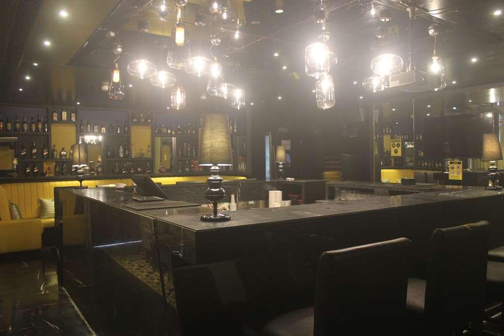 Zone By The Park Coimbatore Ristorante foto