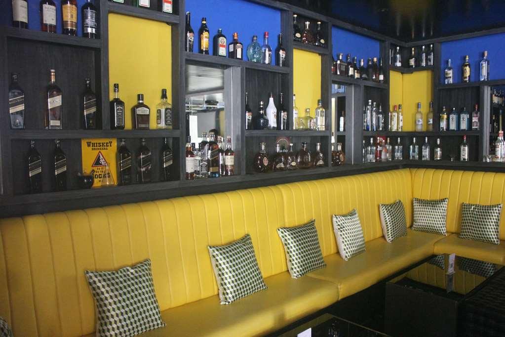 Zone By The Park Coimbatore Ristorante foto